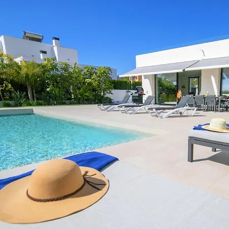 Villa Pouw By Interhome